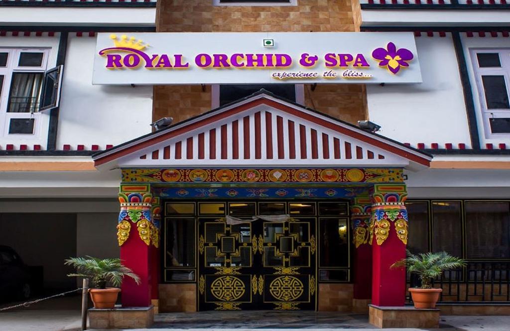 Hotel Royal Orchid and Spa