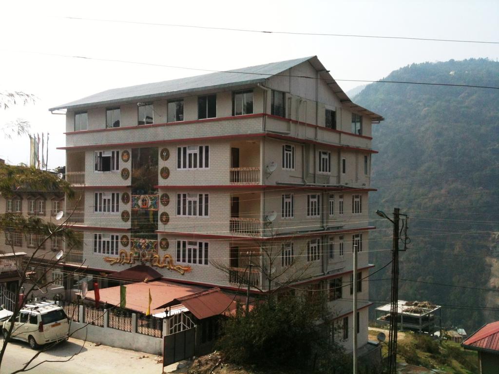 Hotel Mayal Retreat