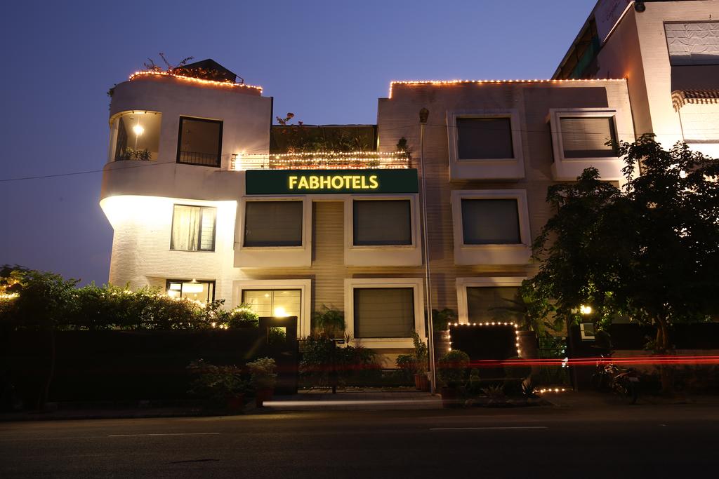 FabHotel Saneer Jaipur Airport