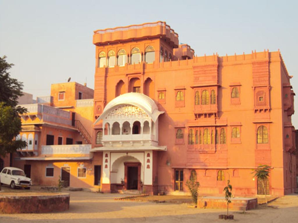 Hotel Tordi Palace - 100 km Jaipur