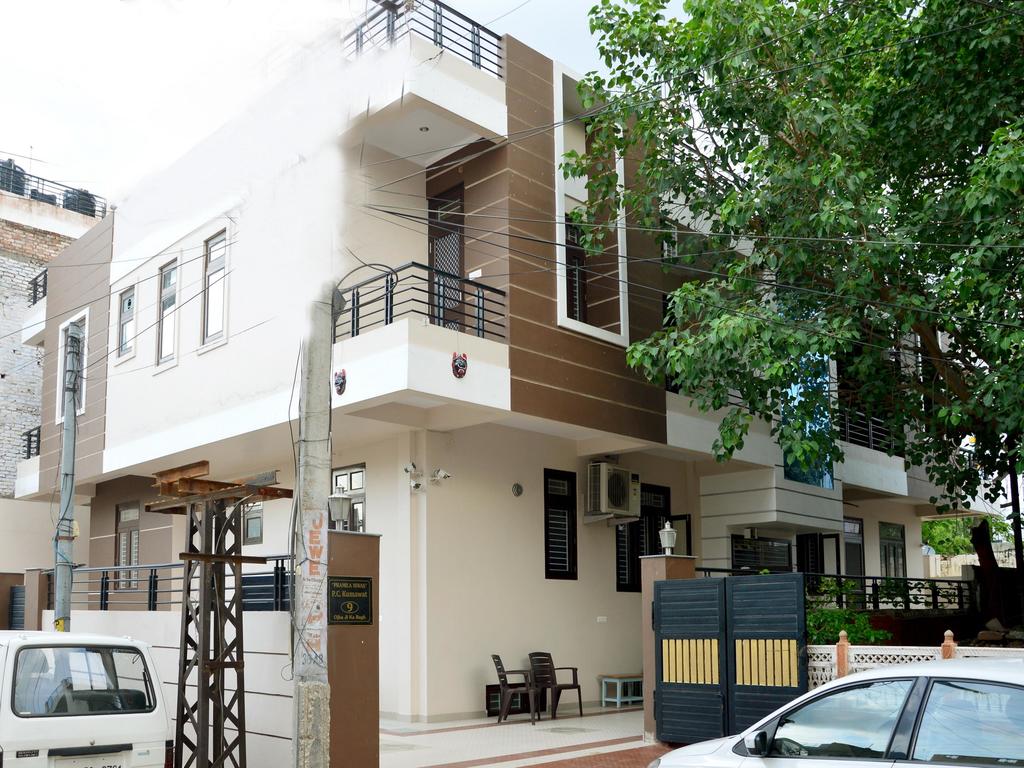 OYO Homes Gandhi Nagar