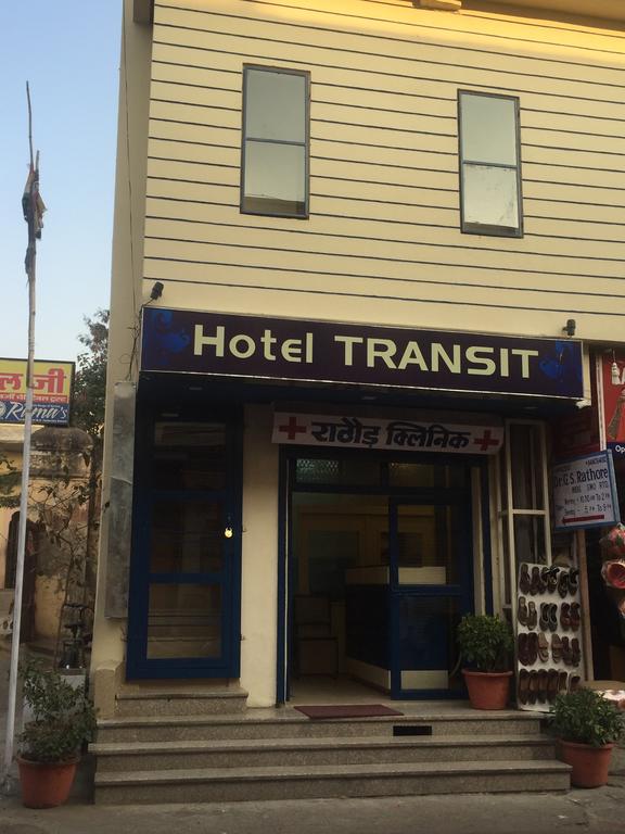 Hotel Transit