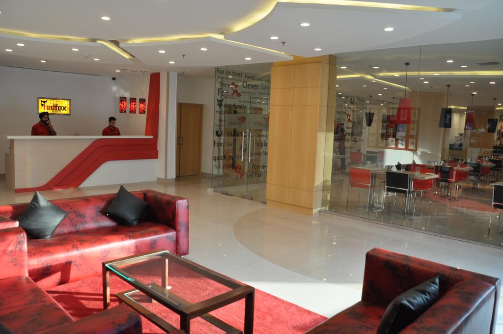 Red Fox Hotel - Chandigarh