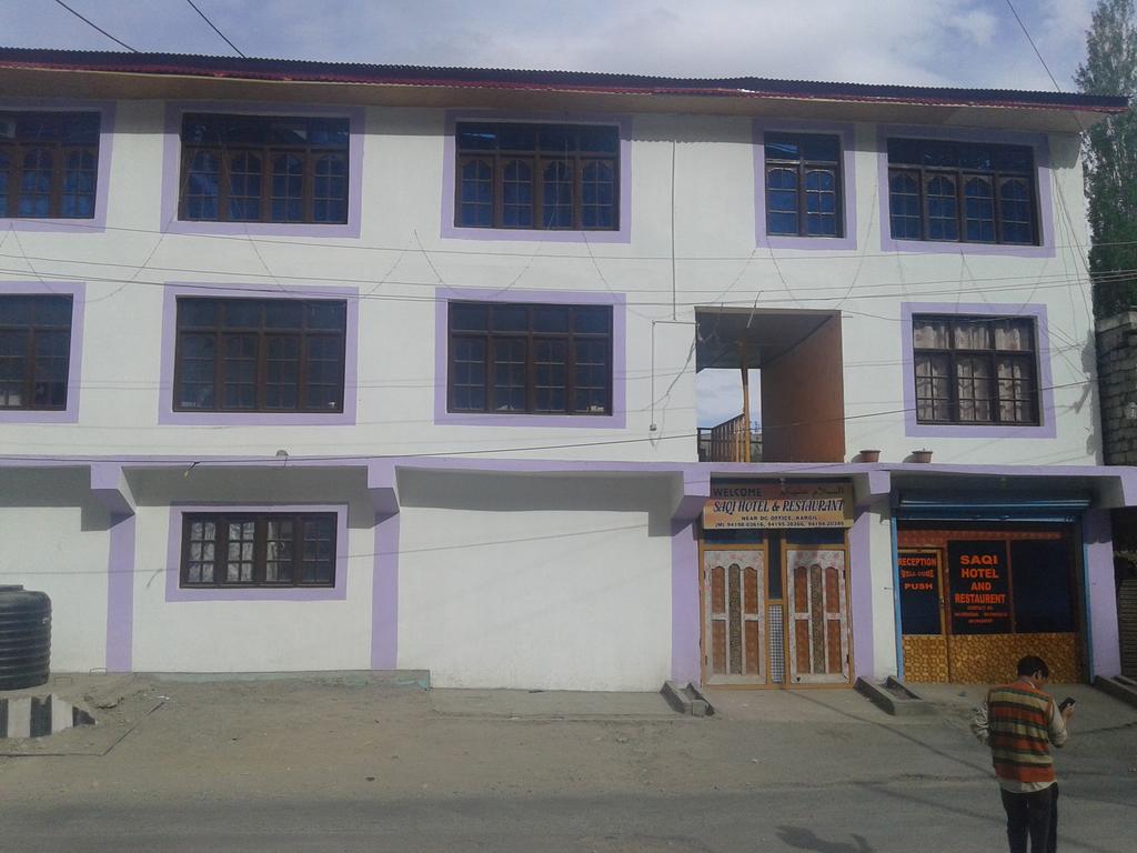 Saqi Hotel And Restaurant Kargil