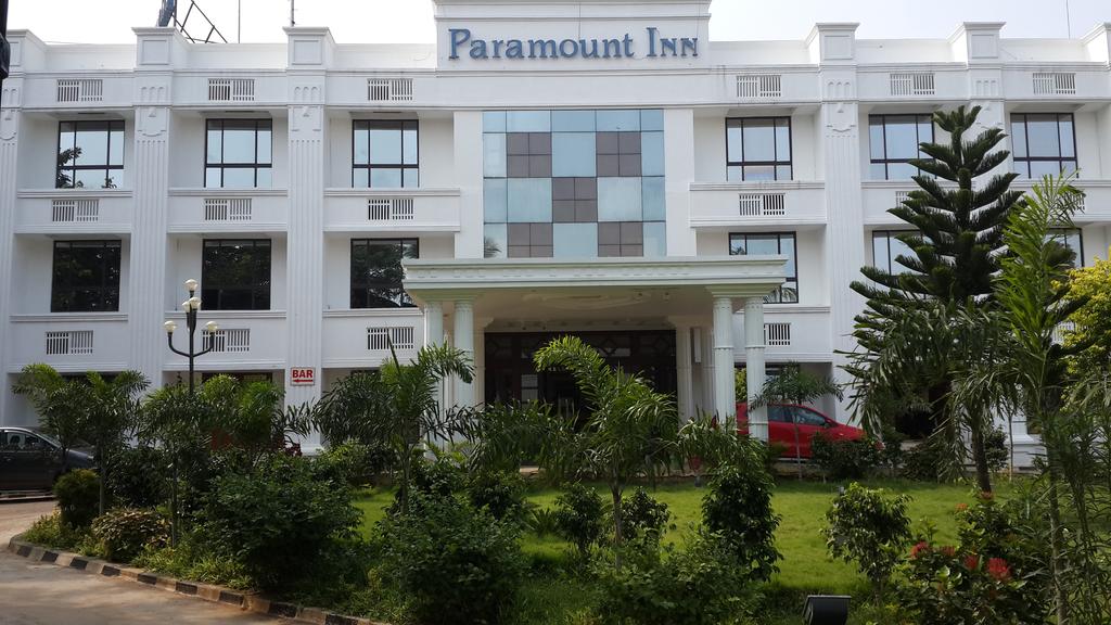 Paramount Inn