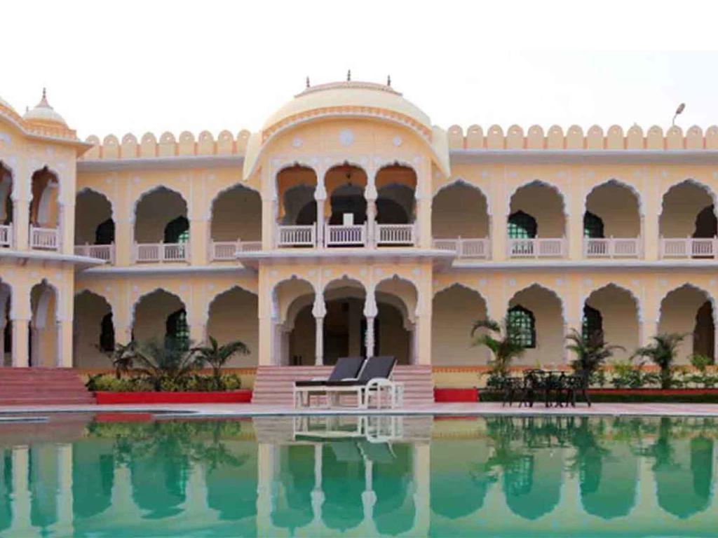 V Resorts Rajmahal orchha