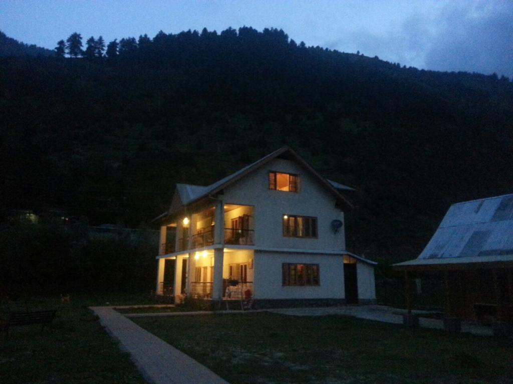 Farahs Homestay