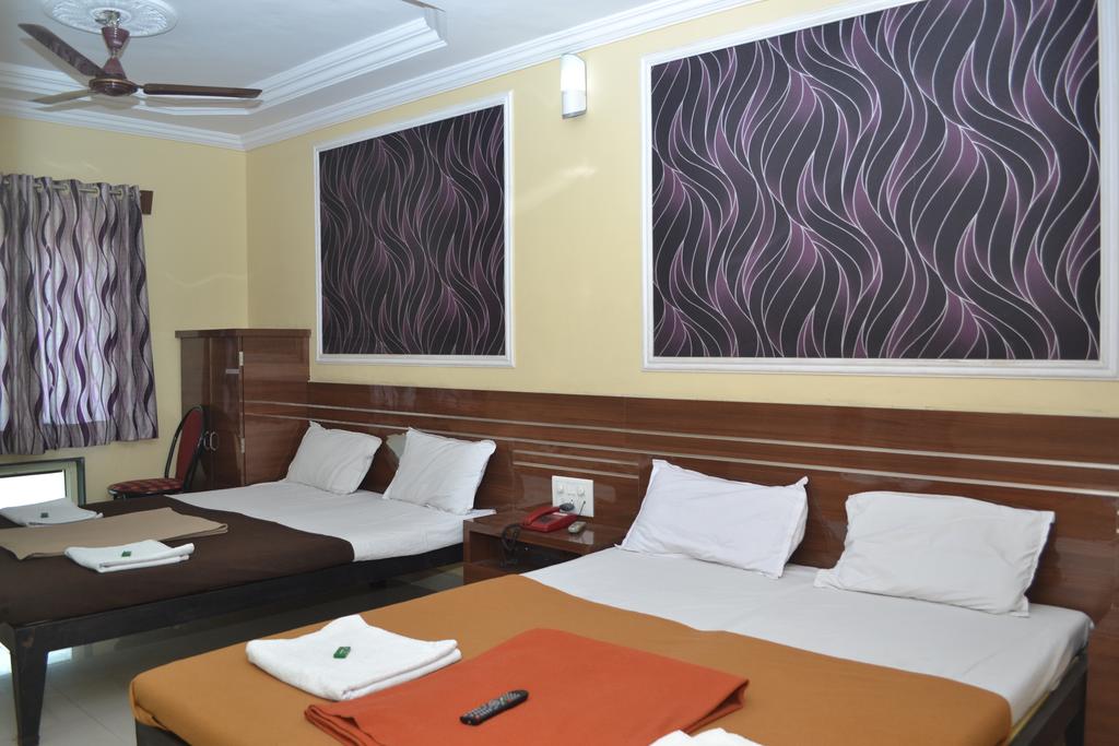 Hotel Sai Vishwa