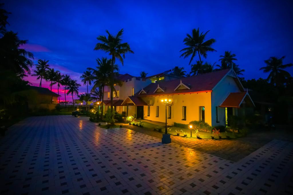 Alleppey Beach Bay Resorts