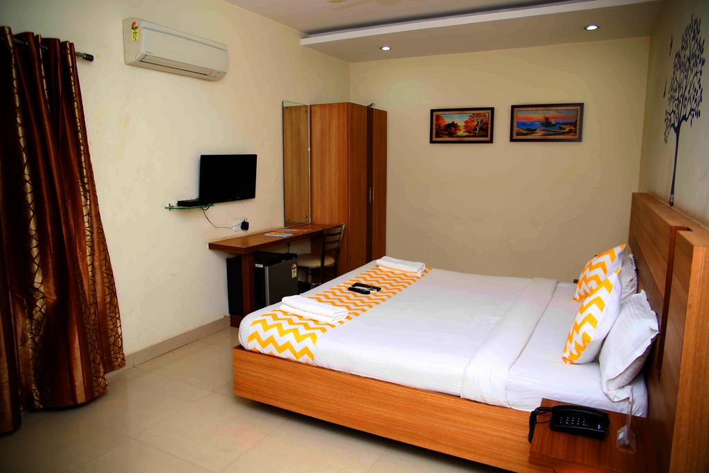 FabHotel Hallmark Inn Kukatpally