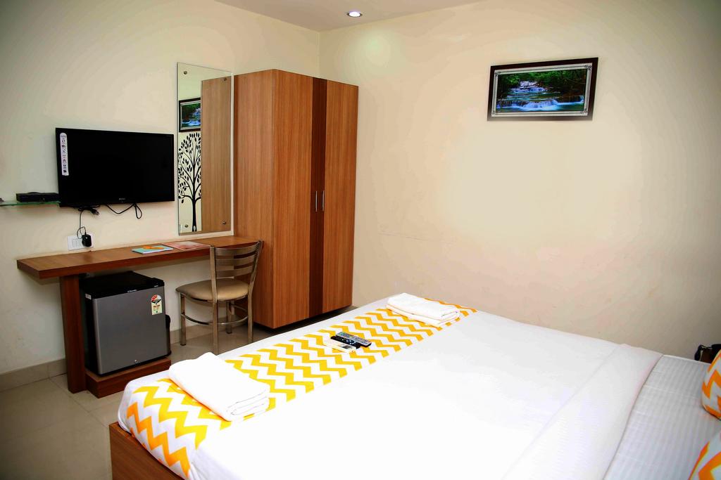 FabHotel Pride Inn Madhapur