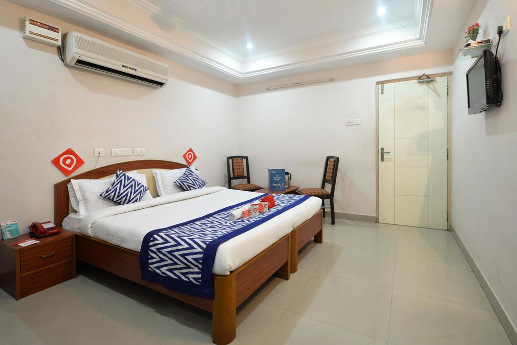 OYO Rooms SR Nagar Extension