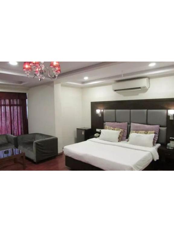 Vista Rooms near Nampally Station 1