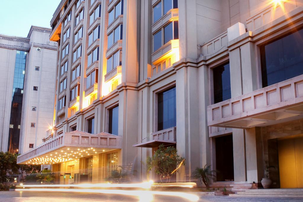 The Metropolitan Hotel and Spa New Delhi