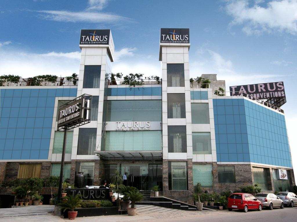 Taurus Hotel