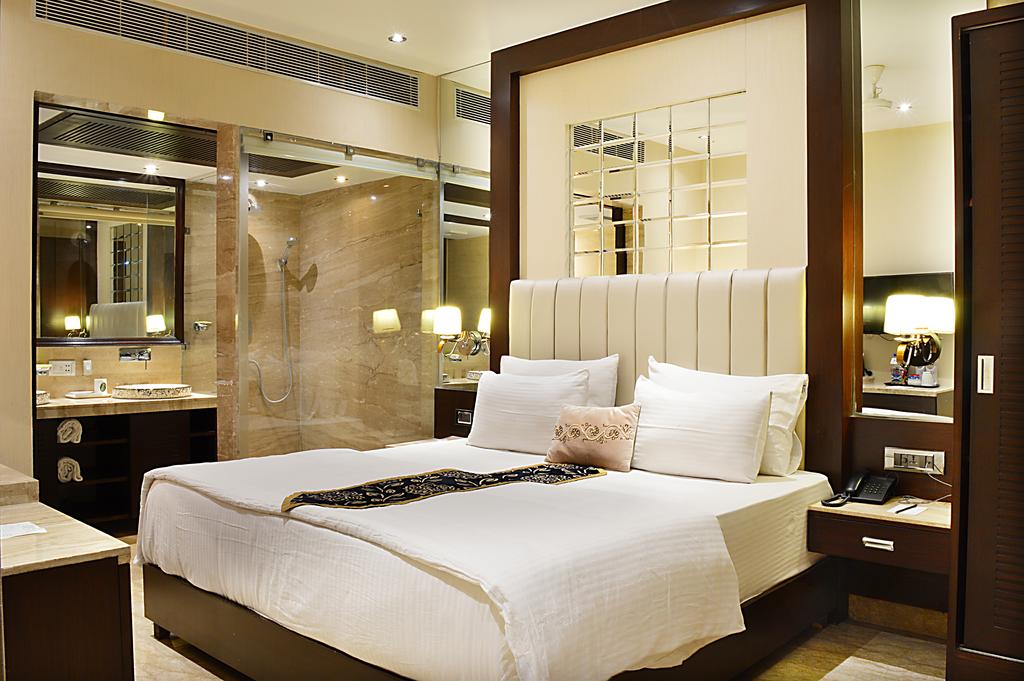 Hotel Emperor Palms - Karol Bagh