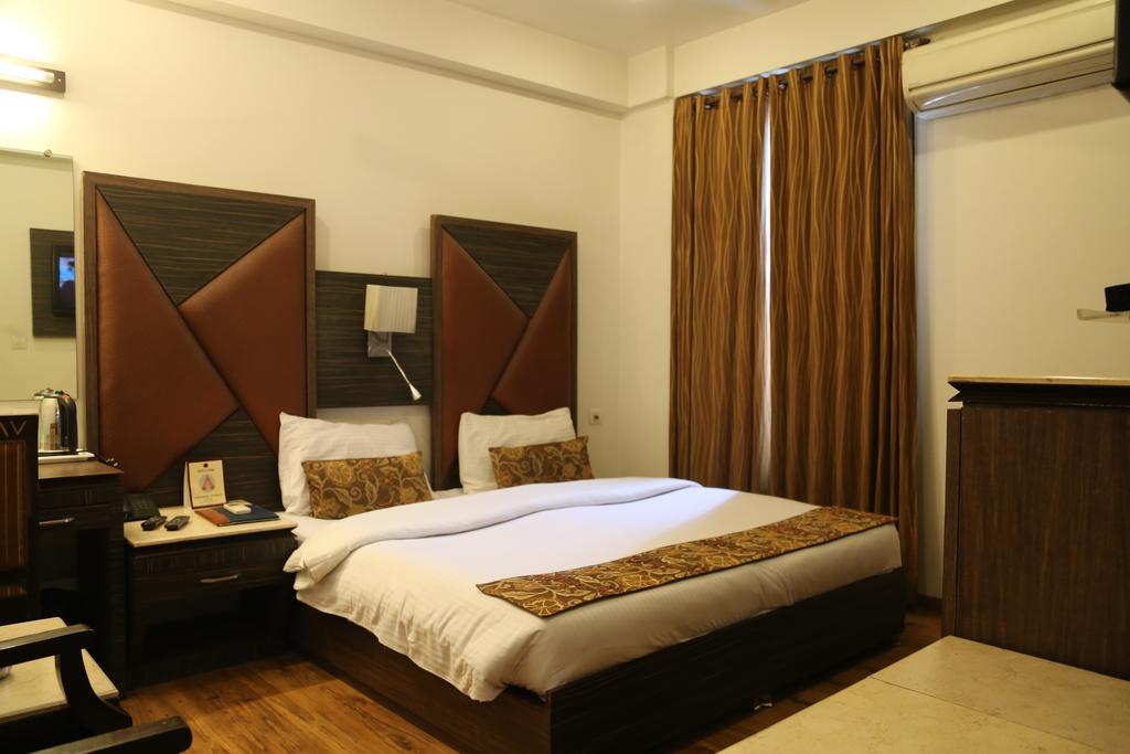 FabHotel Sunstar Karol Bagh