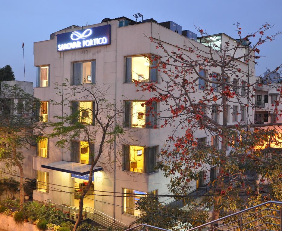 Sarovar Portico Naraina - Hotel