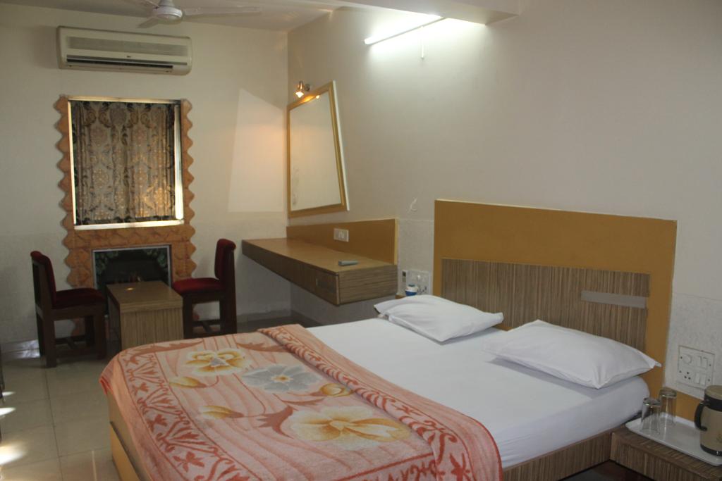 Hotel Neelkiran