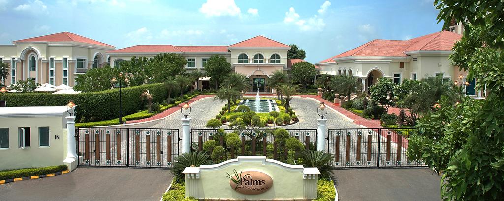 The Palms Town and Country Club