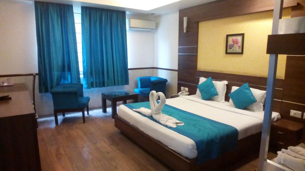 STARiHOTEL DLF Phase 2 Gurgaon