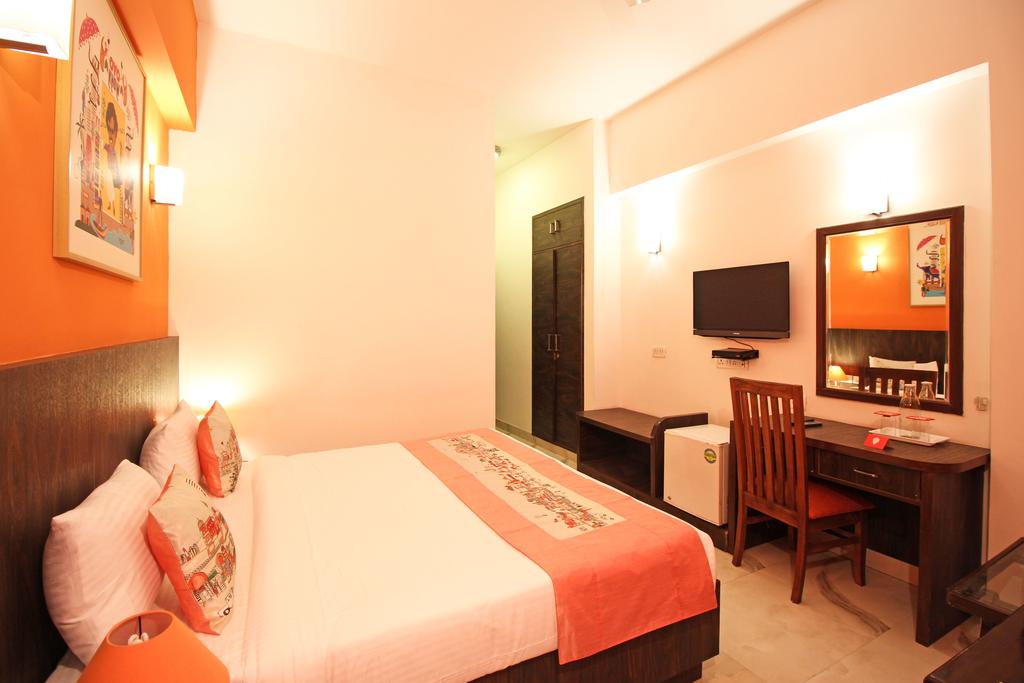 OYO Rooms MG Road Metro Station Extension