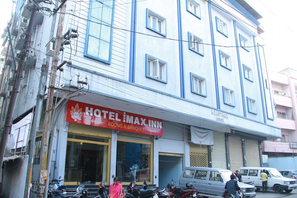 Hotel Imax Inn