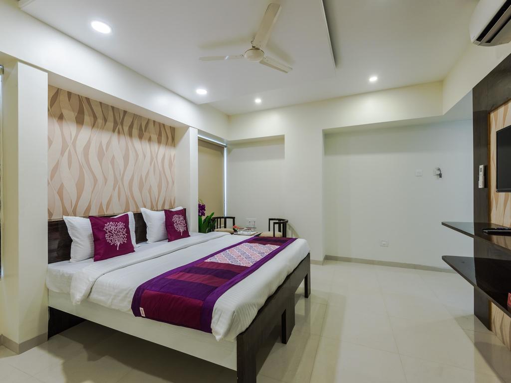 OYO Rooms Balgandharva JM Road