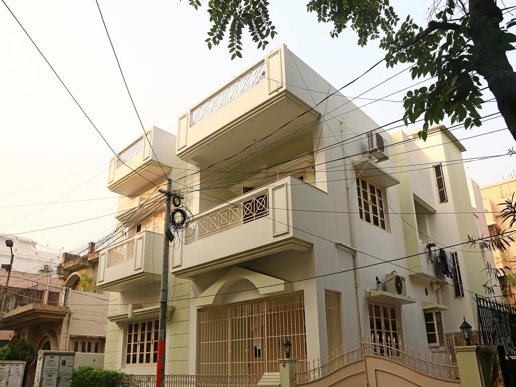 OYO Apartments Salt Lake Dl Block CK Market