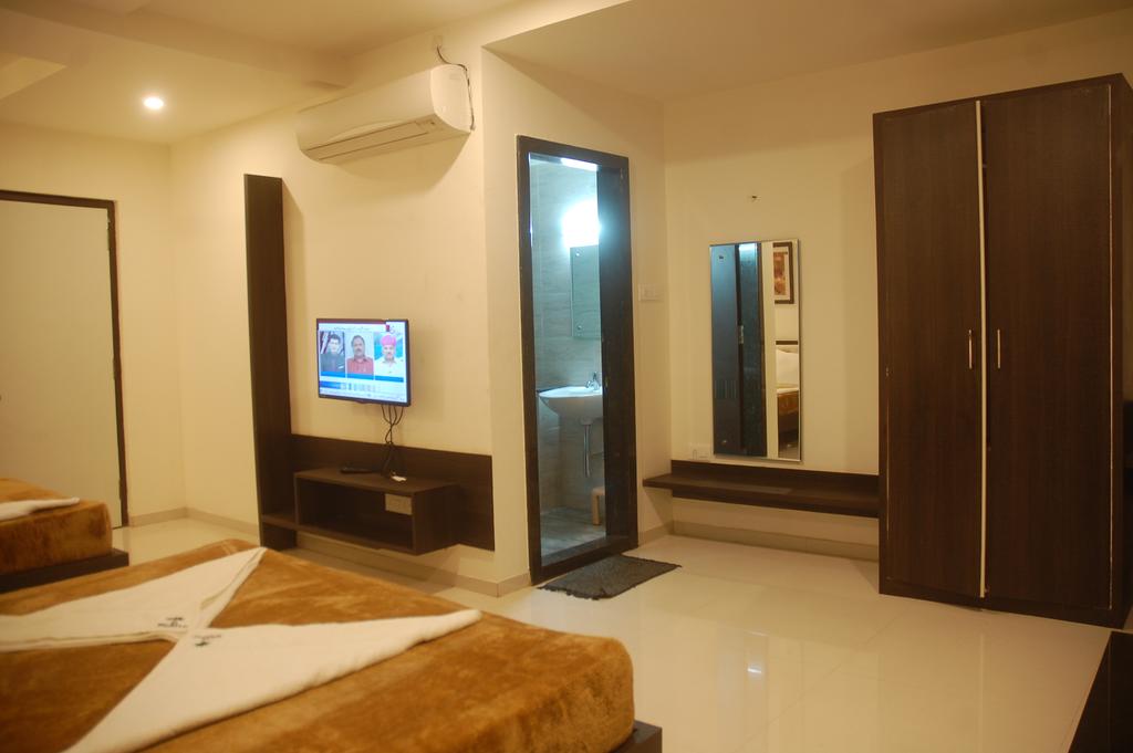 Hotel Swathi