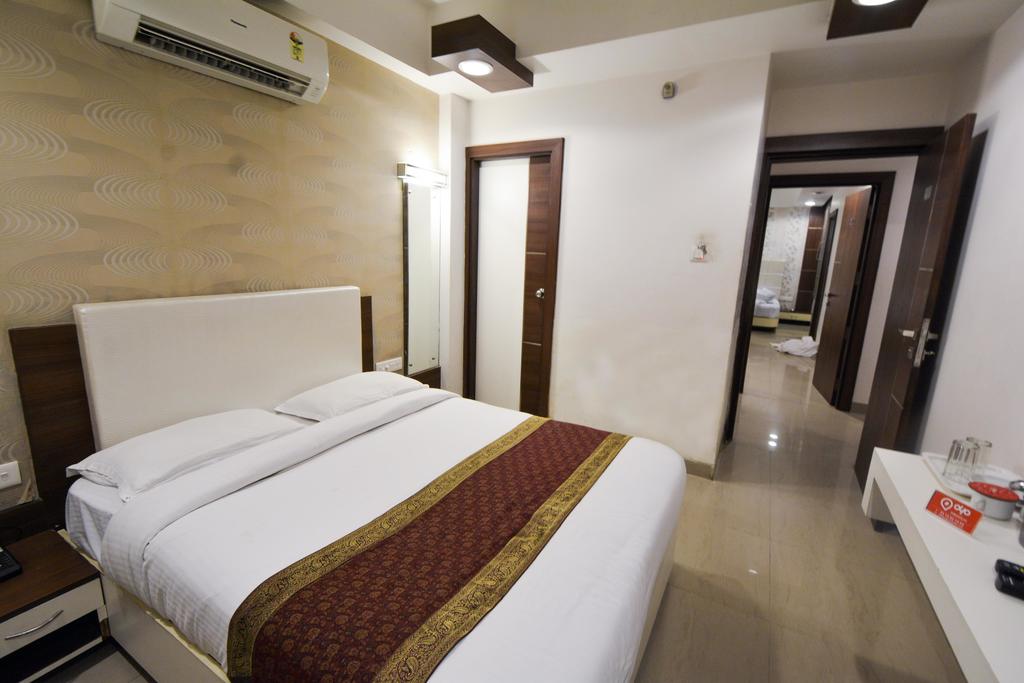 OYO Rooms Varanasi Cantonment