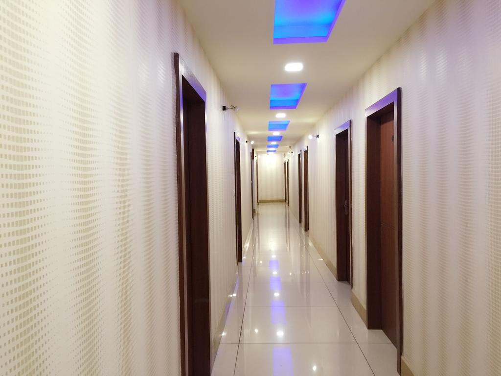 Hotel 24x7 Inn Rooms and Restaurant