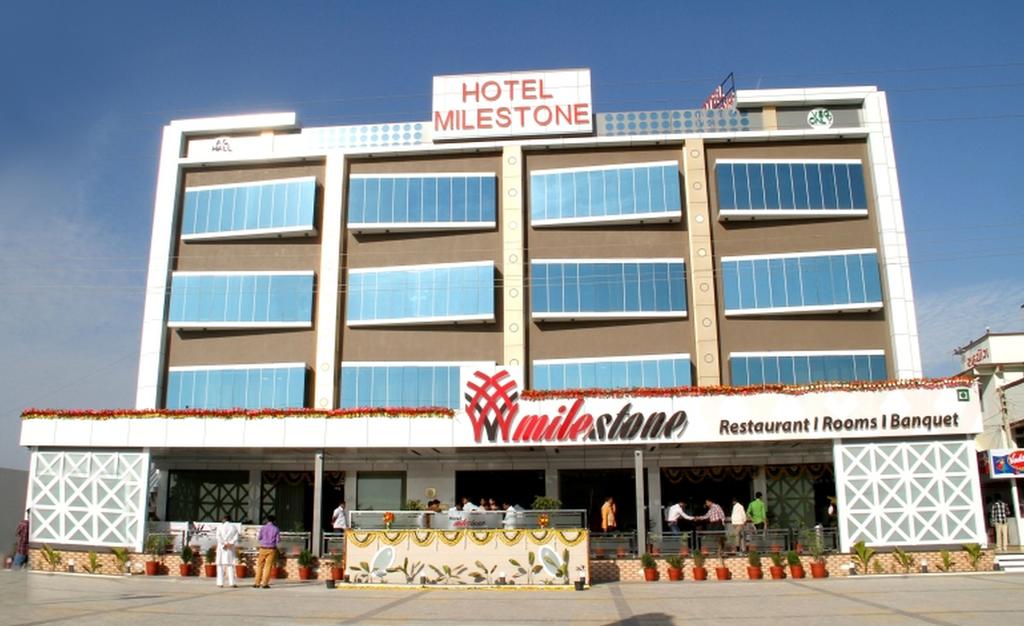 Hotel Milestone