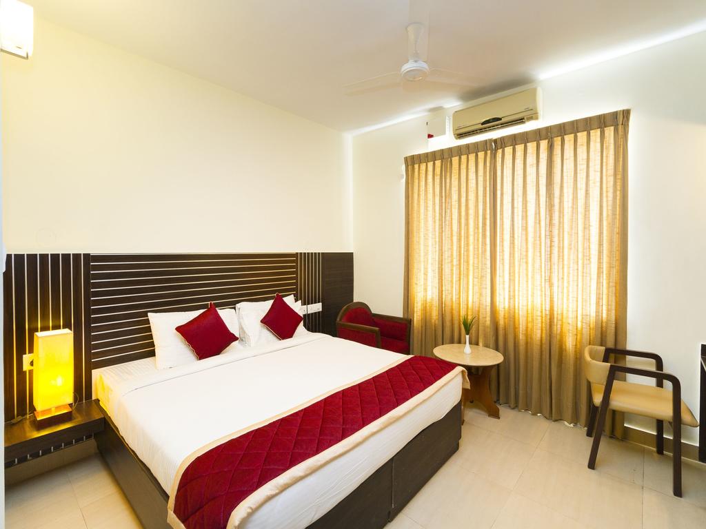 OYO Rooms Majestic KG Road