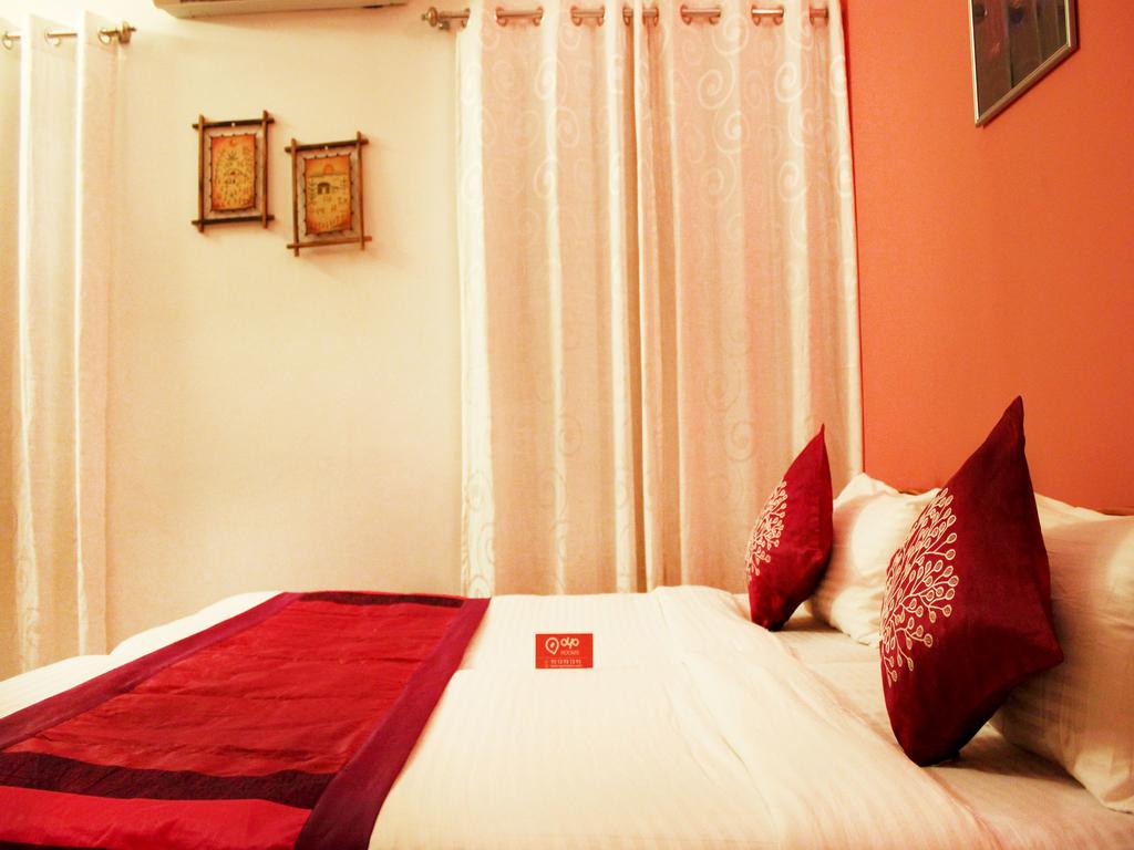 OYO Rooms BTM 2nd Stage Silk Board