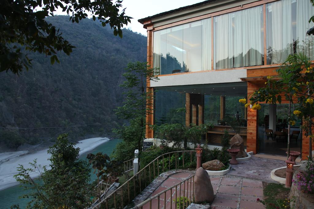 Raga on the Ganges-An Amritara Private Hideaway