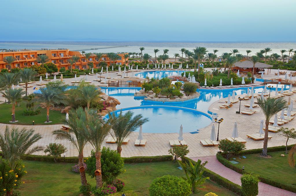 Amwaj Oyoun Resort and Spa