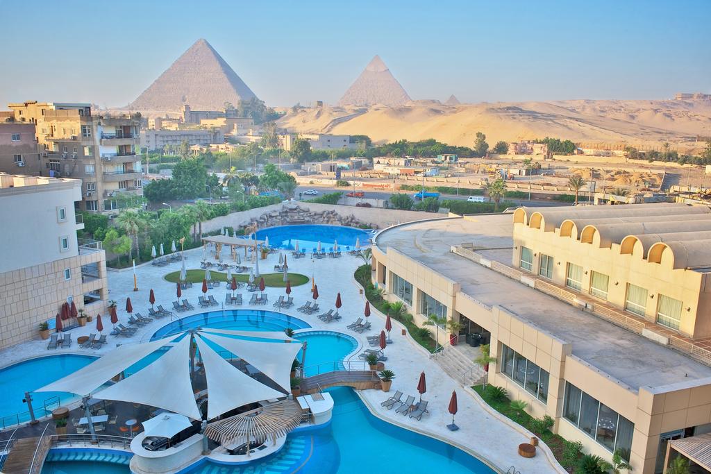 Le Meridien Pyramids Hotel and Spa