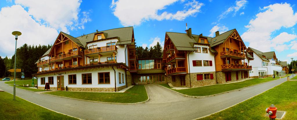 Bolfenk Wellness Hotel and Apartments