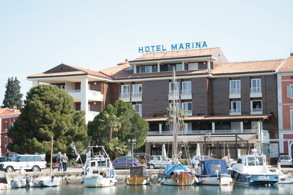 Marina