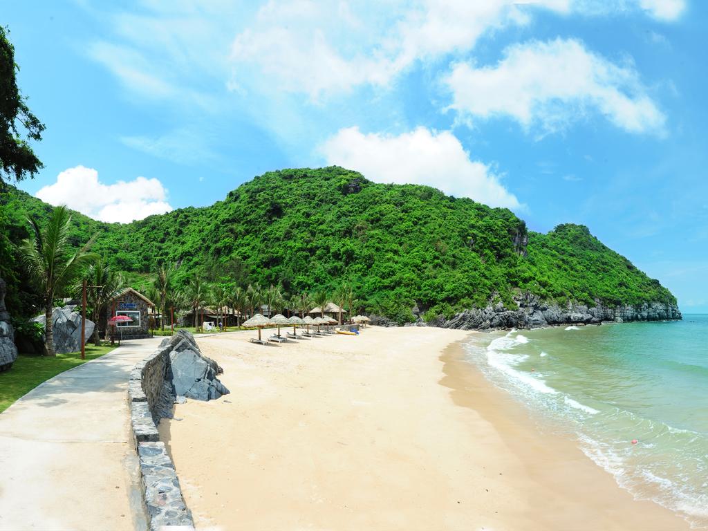 Cat Ba Beach Resort