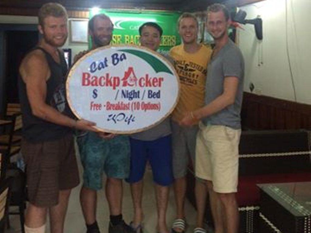 Cat Ba House Backpackers