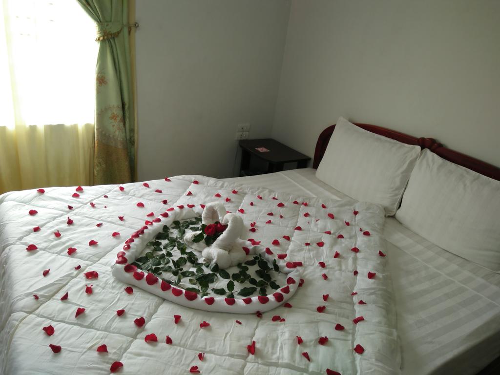 Valentine Hotel