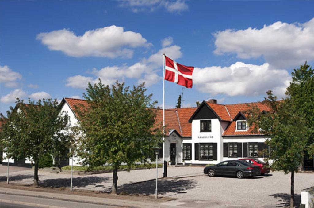 Naesbylund Kro and Hotel