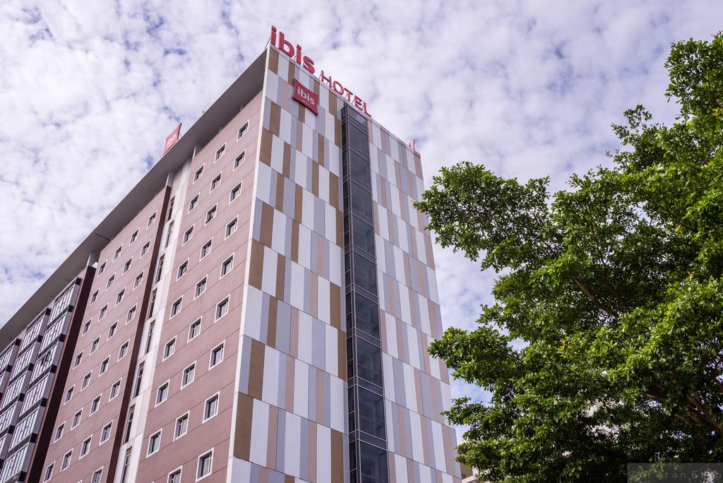 ibis Saigon South