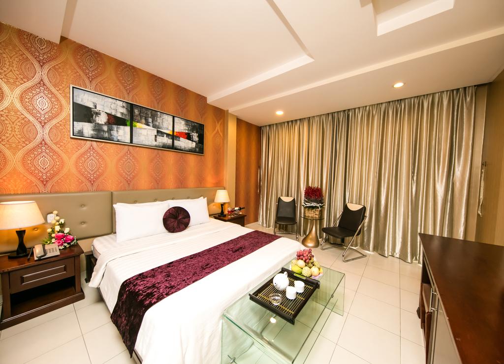 Quy Hung Hotel