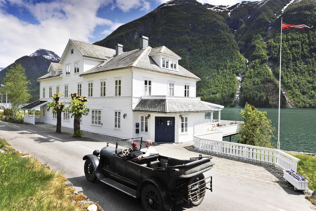 Fjærland Fjordstue Hotel