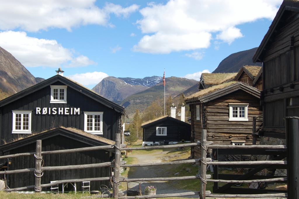 Røisheim Hotel and Skysstasjon