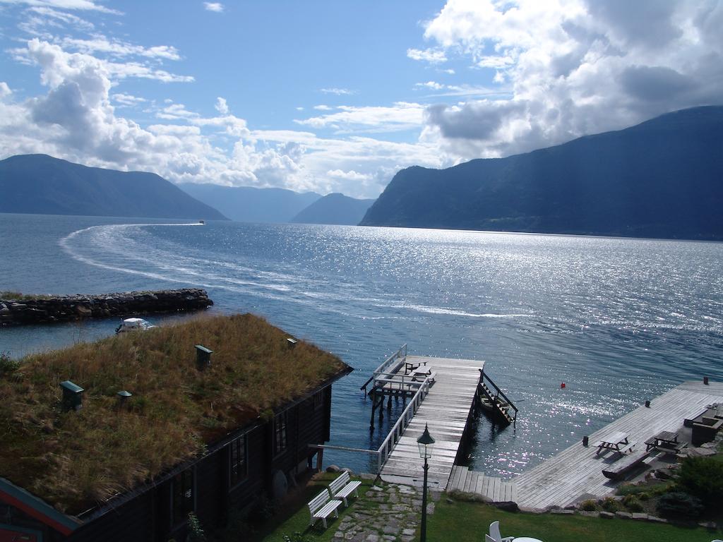 Leikanger Fjord Hotel