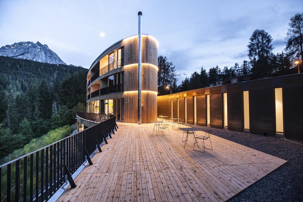 Hotel Arnica Scuol